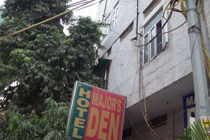 Alojamiento - Hotel Majors Den