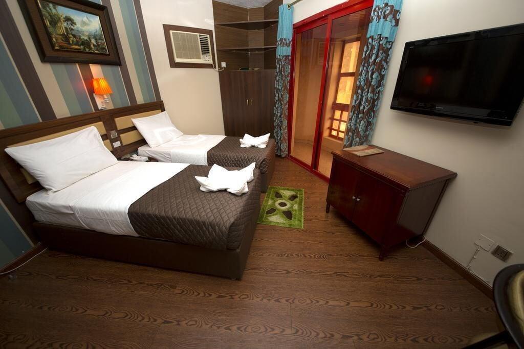 Varios Downtown Hotel