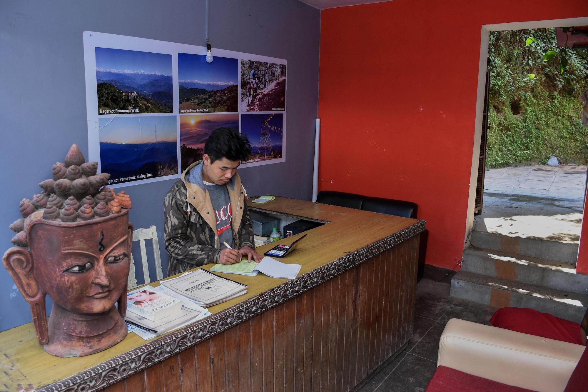 Vista Lobby Langtang View Nagarkot Bed & Breakfast