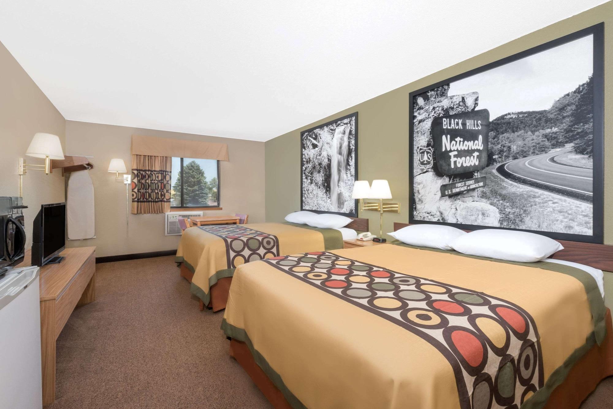 Varios Super 8 by Wyndham Winner SD