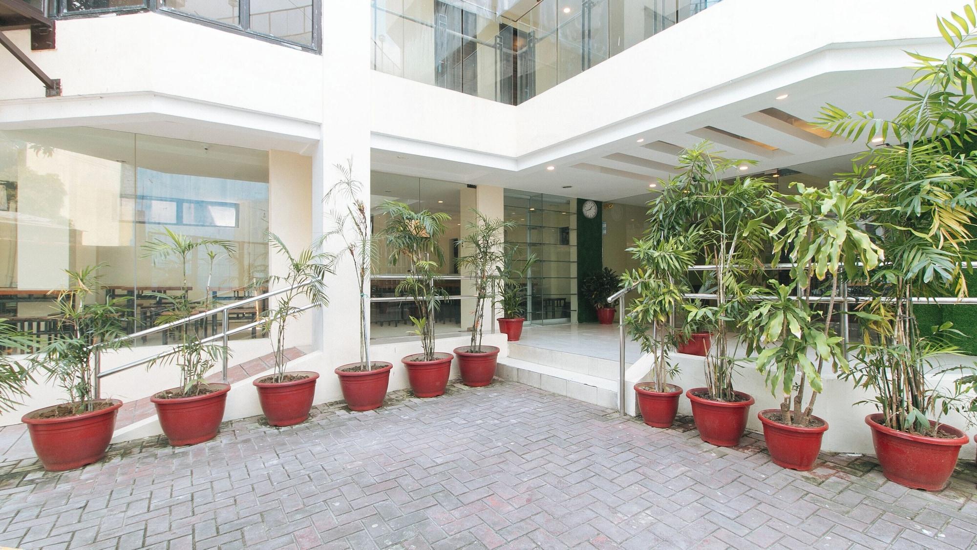 Vista Exterior UrbanViewSanAntonio'sPlaceSampalocManila