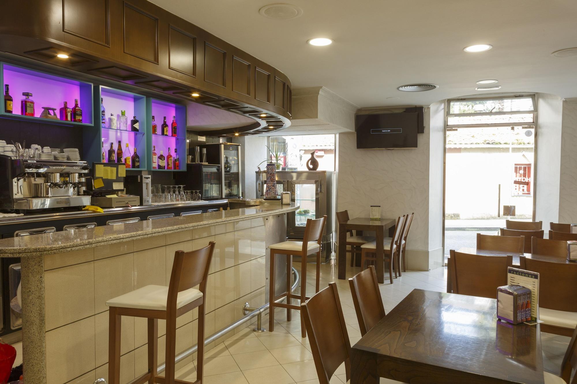 Bar/Salón Hotel Restaurante Elisardo