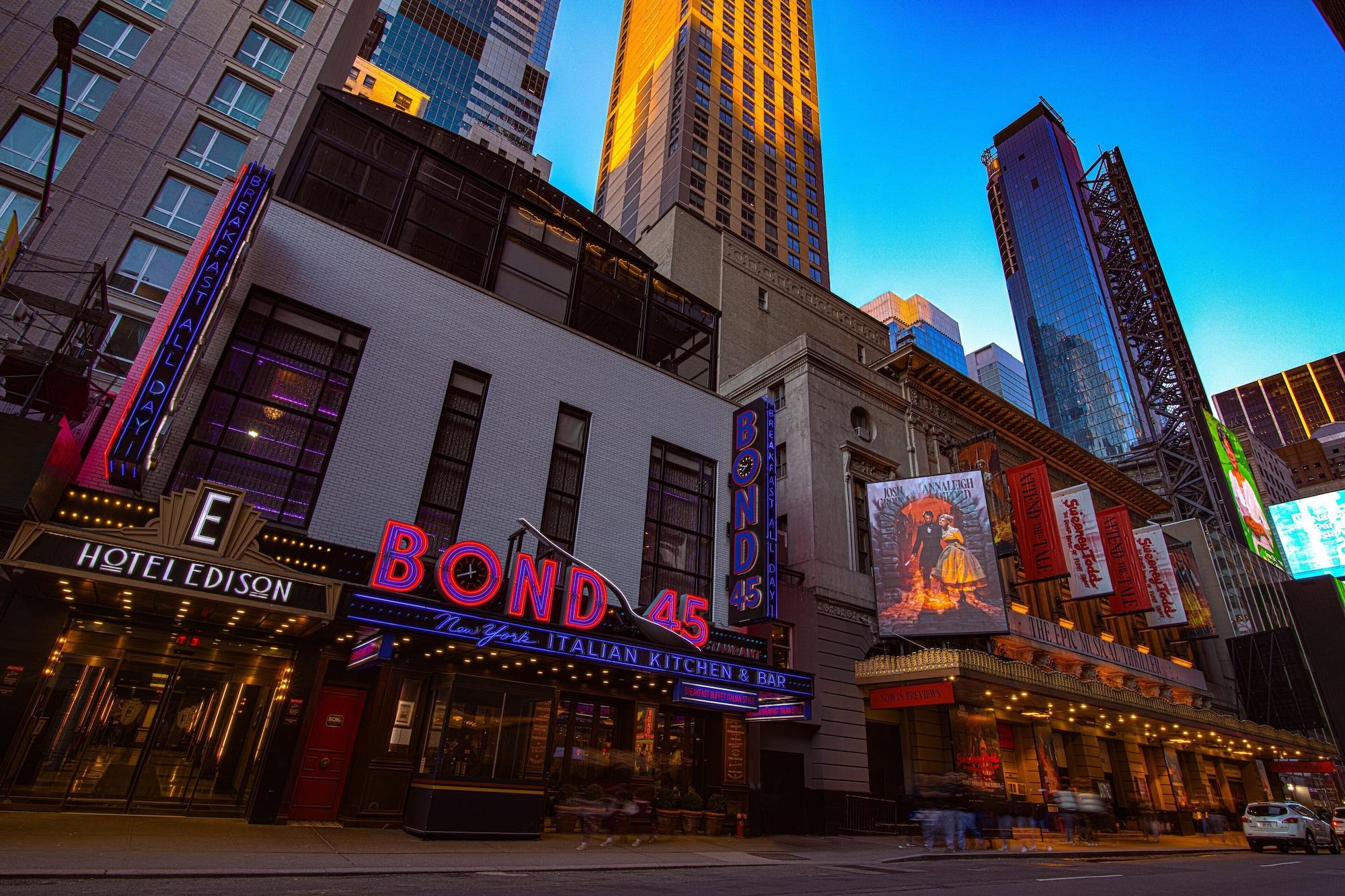 Vista Exterior Hotel Edison Times Square