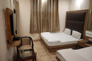 Alojamiento - ADB Rooms Indo Continental