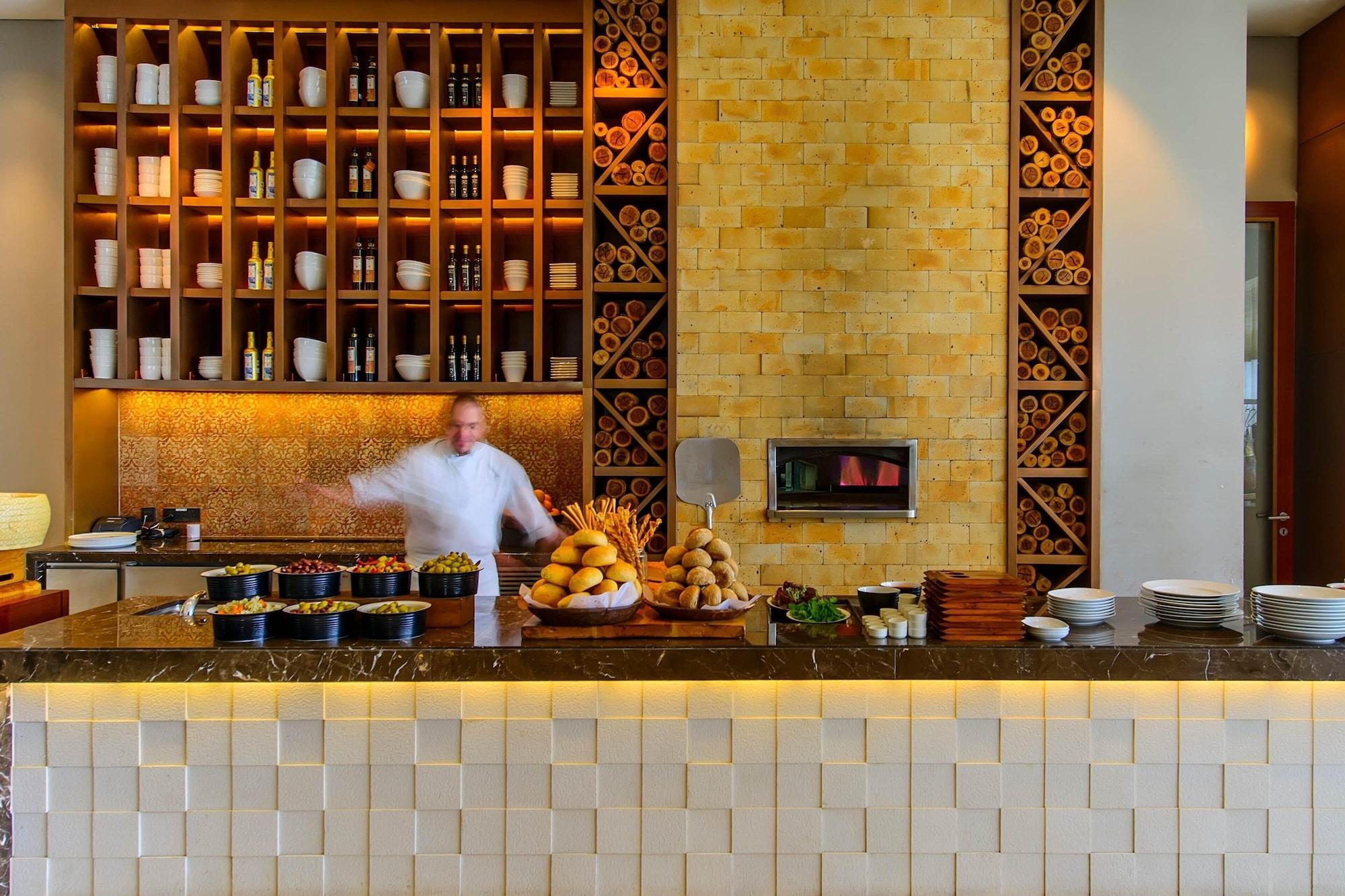 Restaurant JW Marriott Hotel Pune