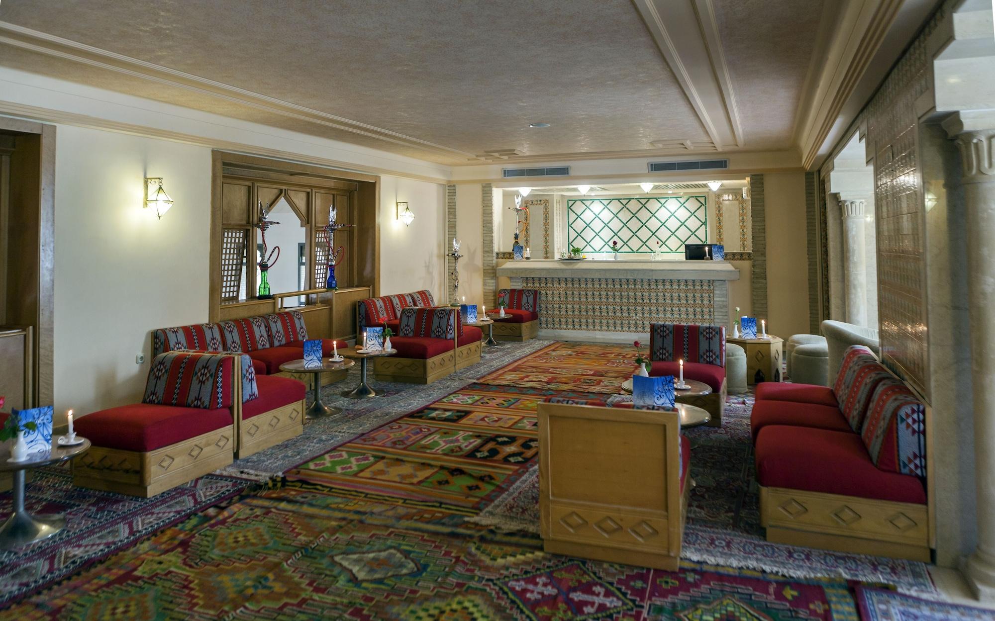 Bar/Salón El Mouradi Douz