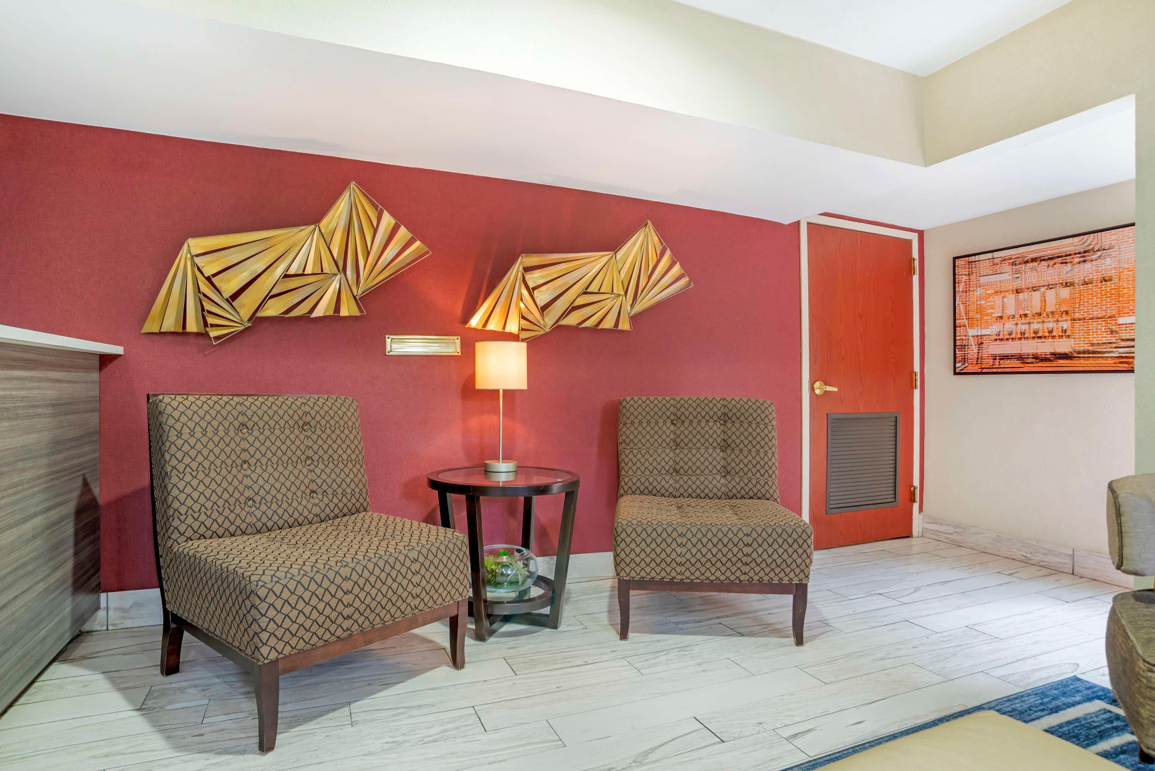 Vista Lobby Best Western Gardendale