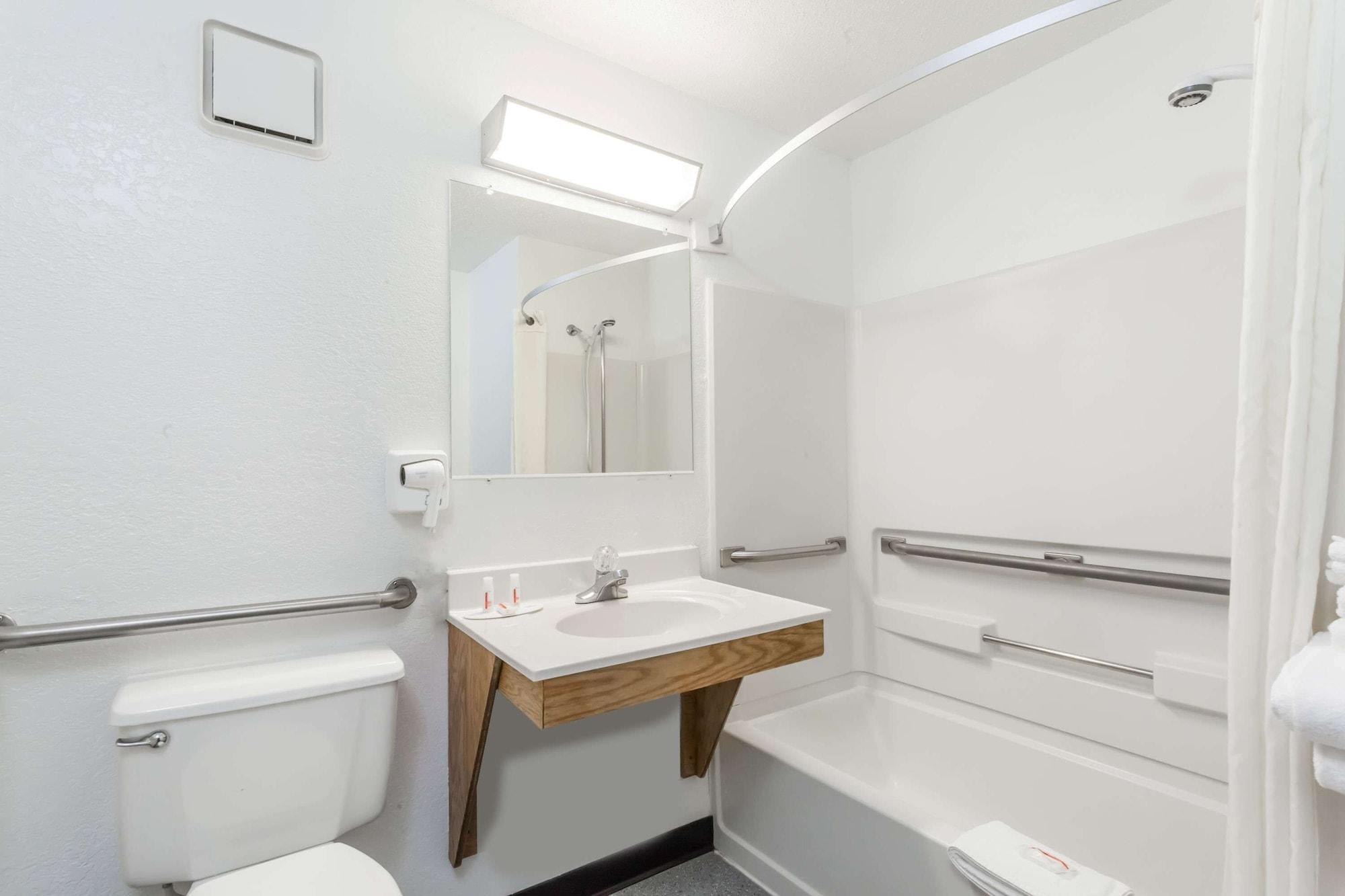 Equipamiento de Habitación Super 8 by Wyndham Norwich