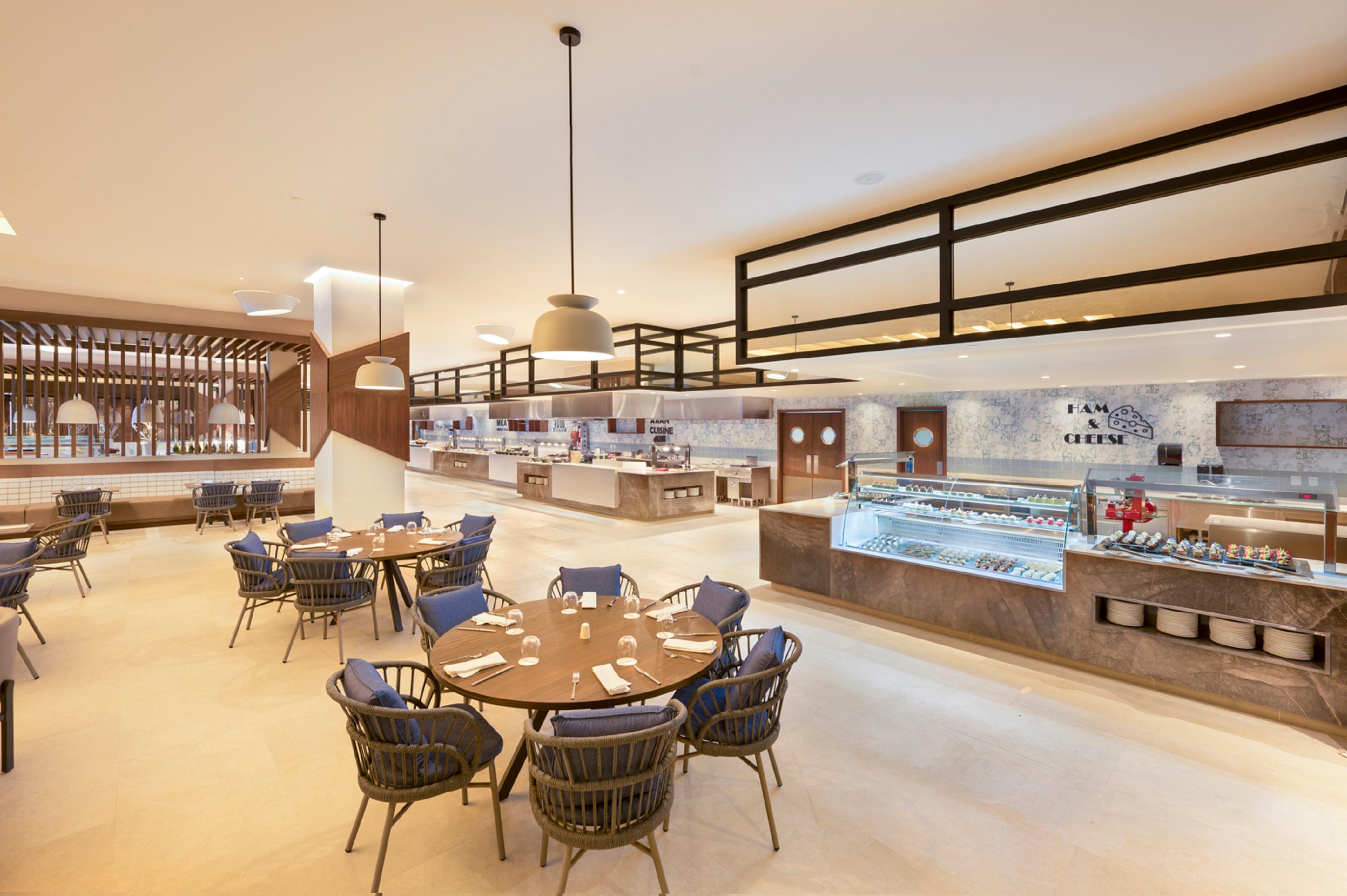 Restaurant Royalton Splash Riviera Cancun All-Inclusive
