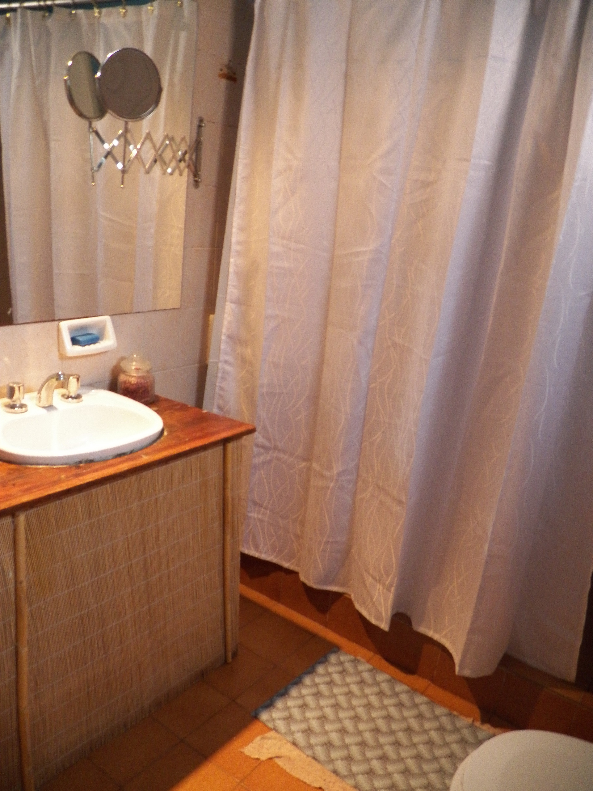 Equipamiento de Habitación Antigal Hostería
