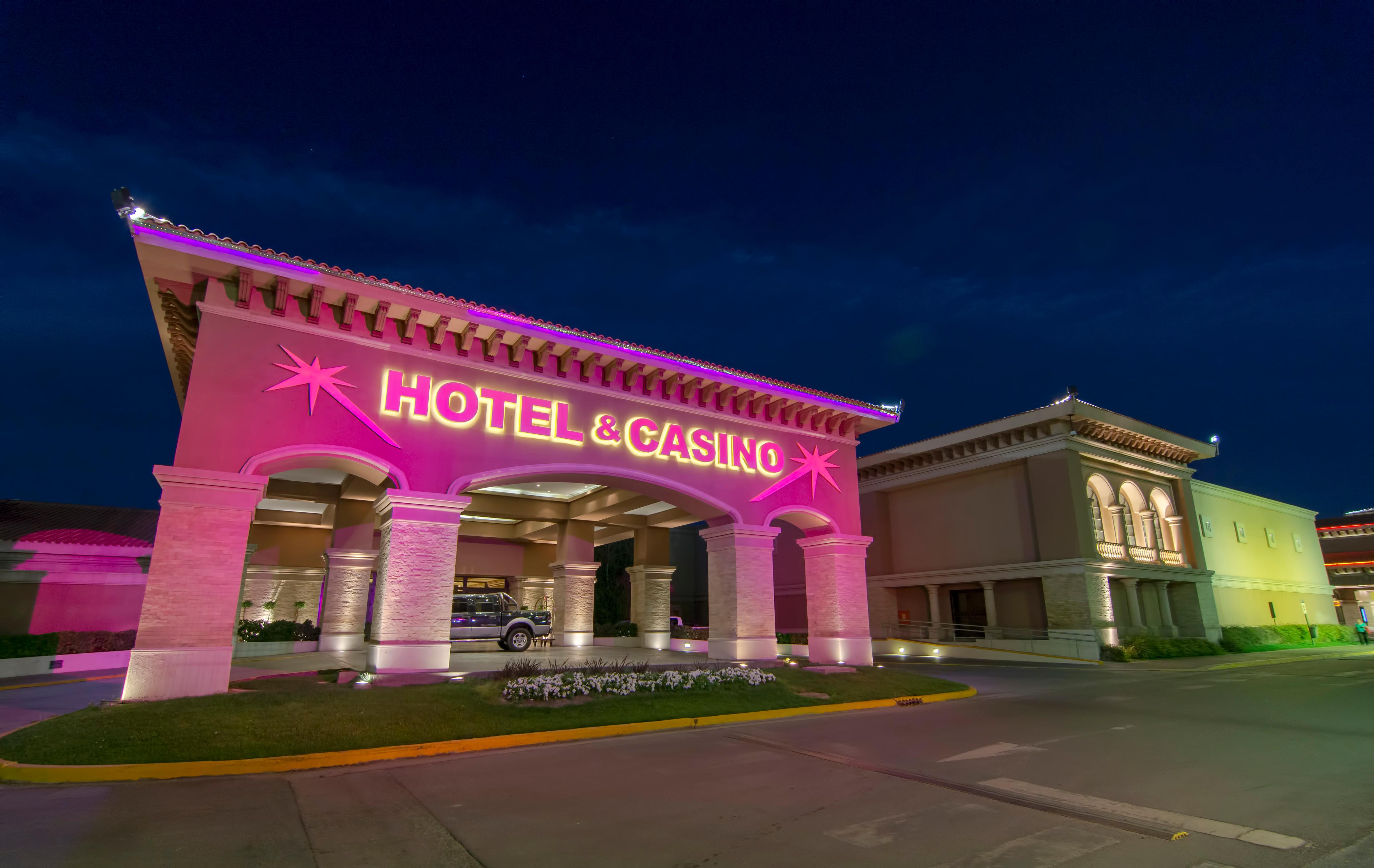 Vista Exterior Hotel Casino Magic