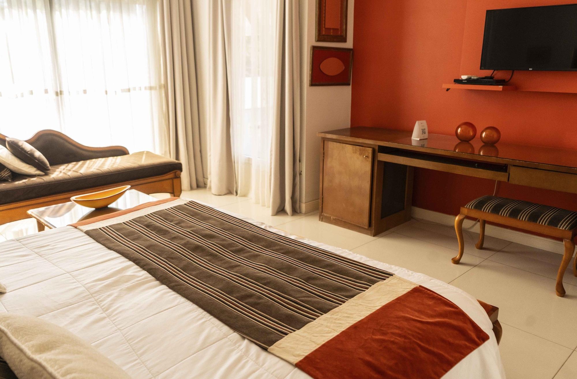 Habitación Posada Suiza by Prima Collection