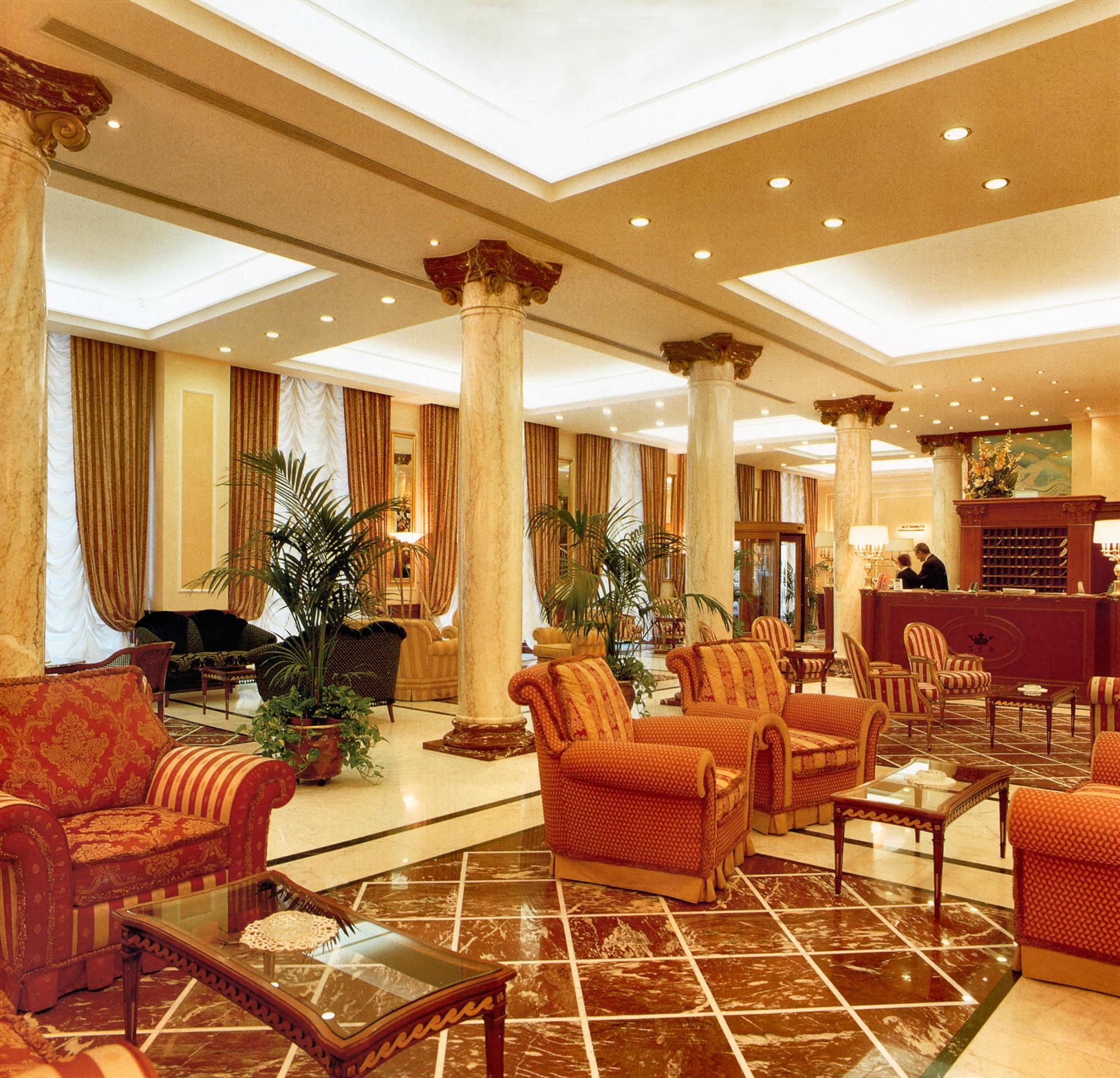 Vista Lobby Andreola Central Hotel