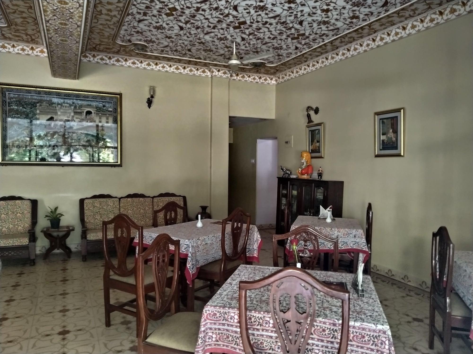 Restaurant Anuraag Villa