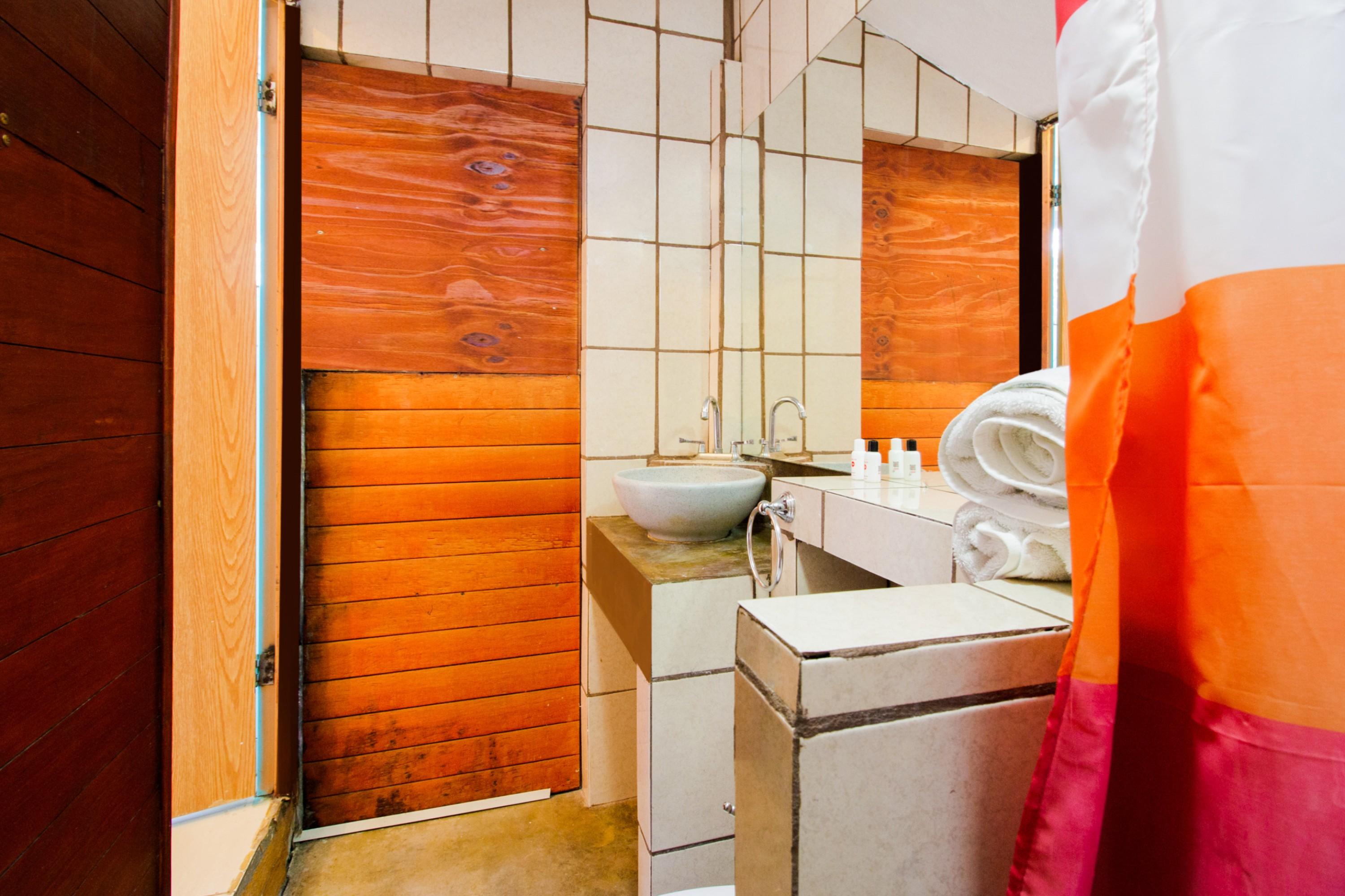Baño Capital O Hacienda Filadelfia, El Atorón, Irapuato