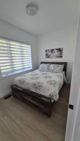 Alquiler Vacacional - Brand new home, lakefront with Level 2 EV charger, Starlink high speed internet