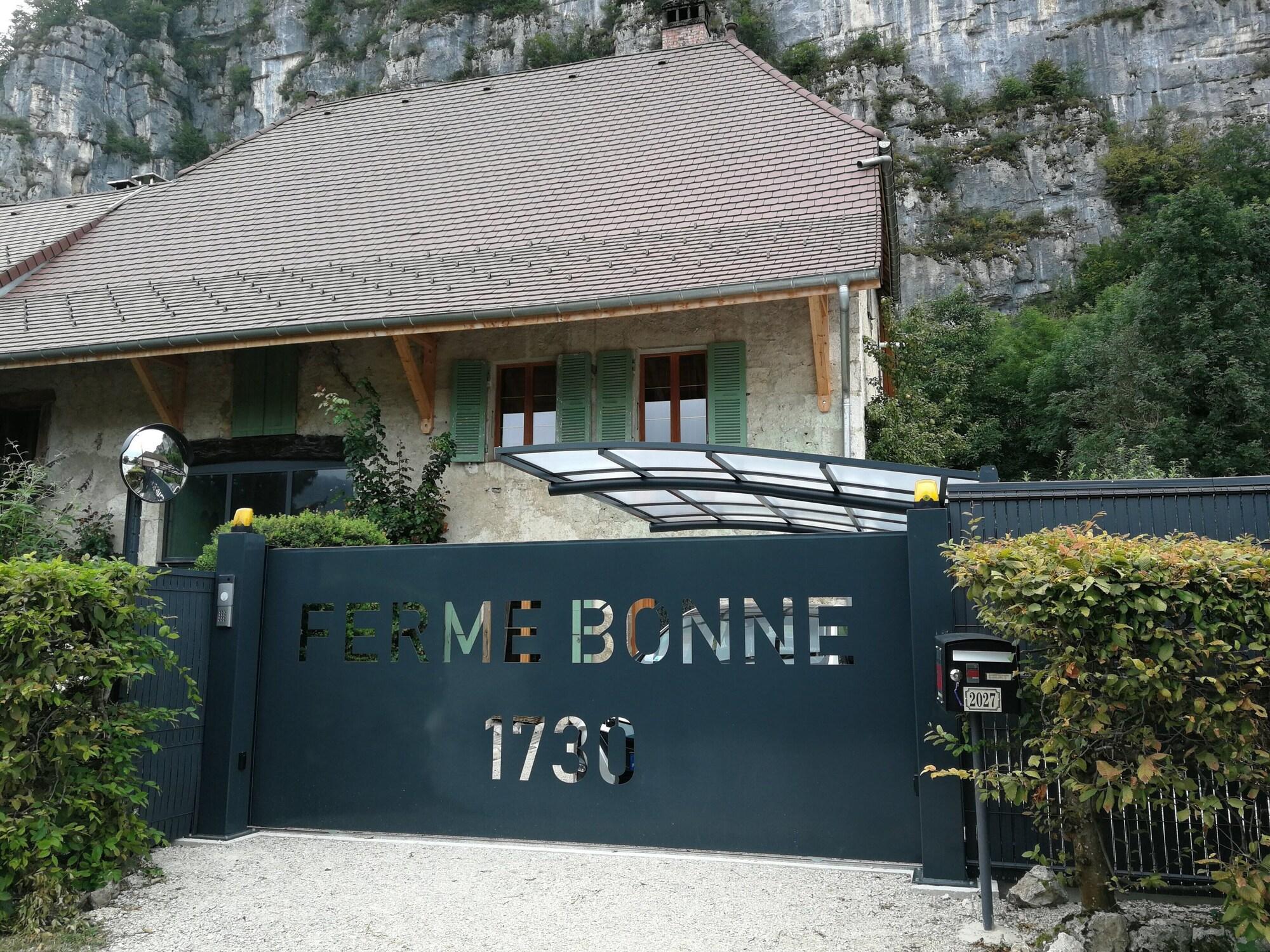 Vista Exterior La Ferme Bonne de la Grotte