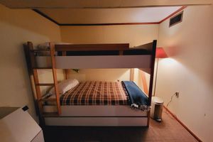 Alquiler Vacacional - Eco-friendly riverfront home. Close to Ann Arbor and on the Huron River!