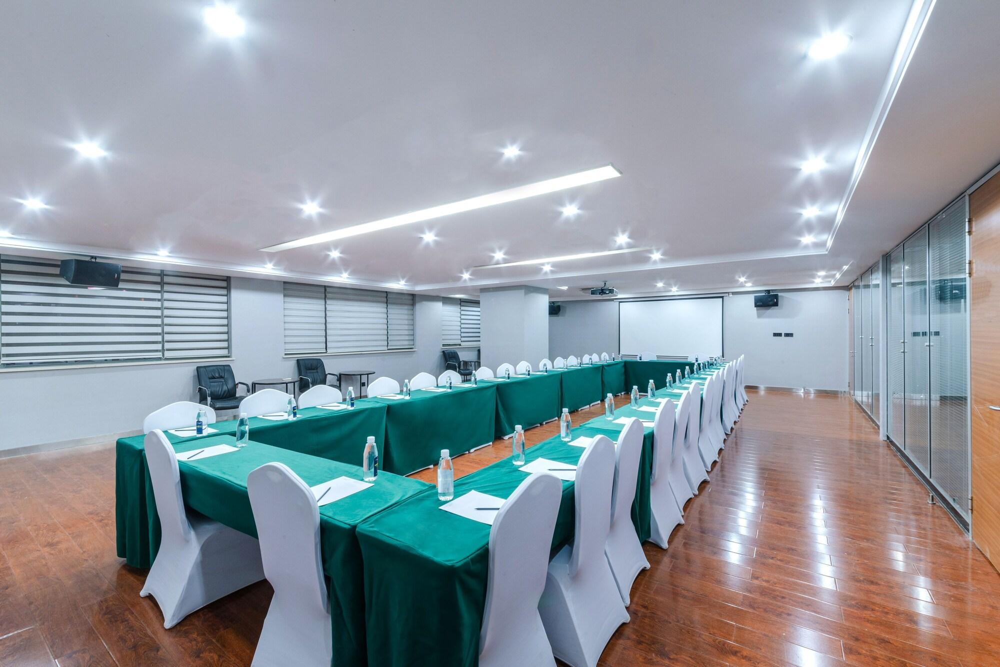 Sala de Reuniones Golden Tulip Wuhan Wangjiawan