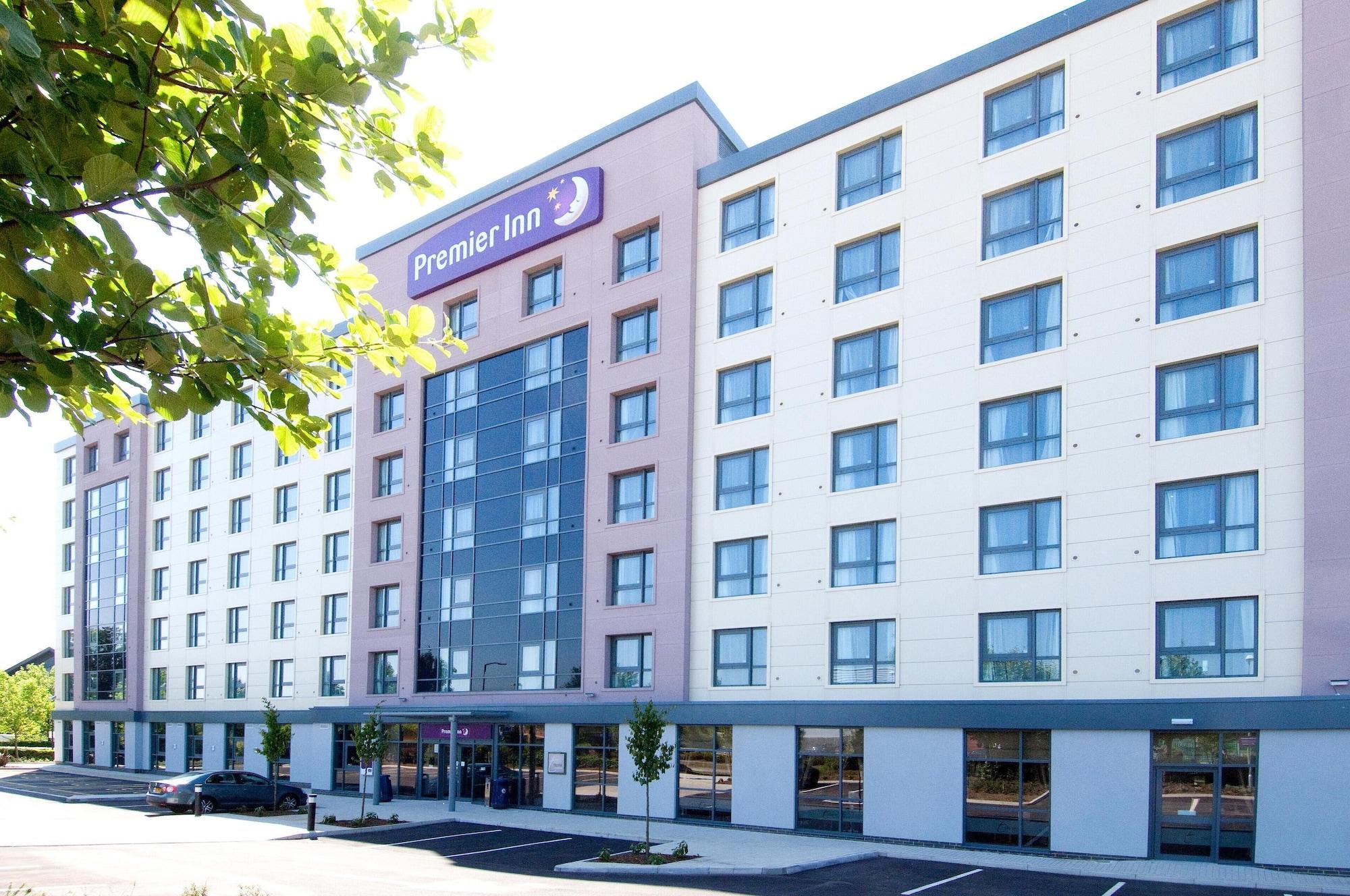 Varios Premier Inn London Gatwick Manor Royal
