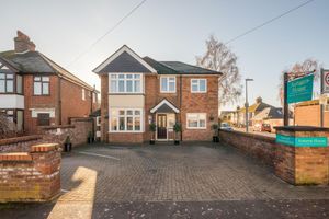 Alojamiento - Autumn House