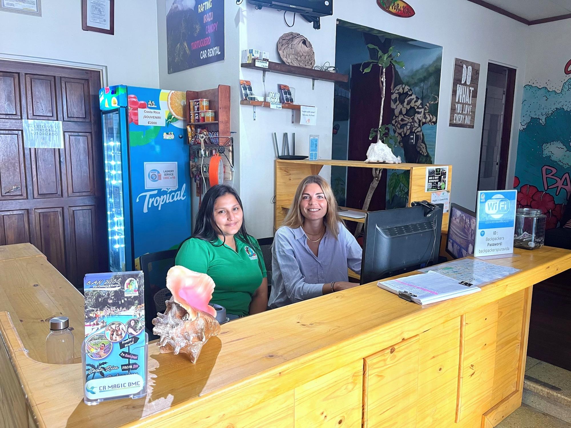 Vista Lobby Costa Rica Backpackers - Hostel