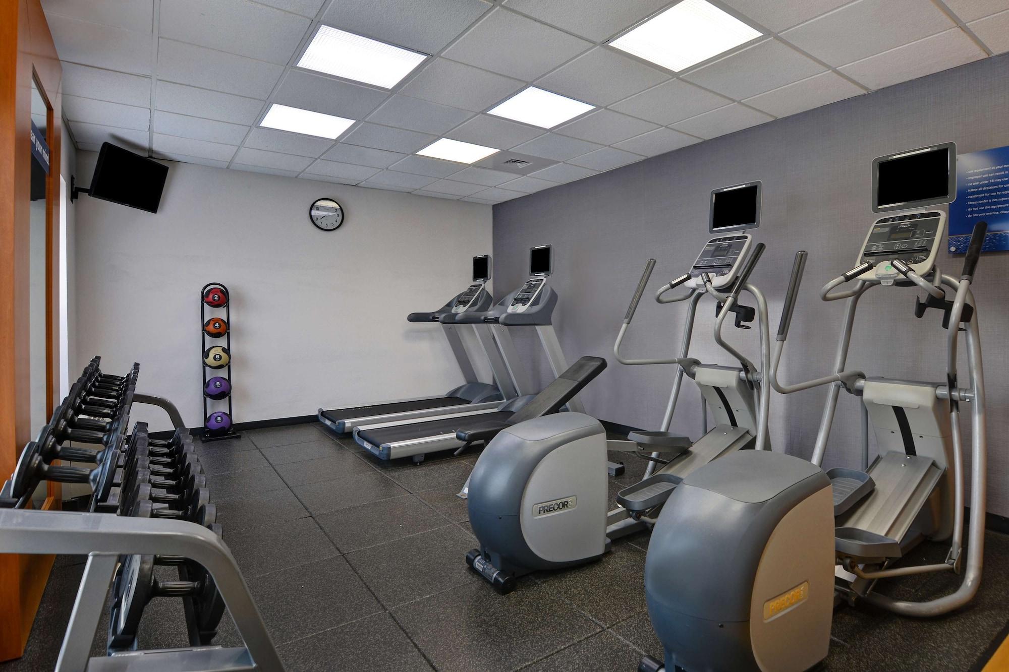 Gimnasio Hampton Suites Birmingham Hoover