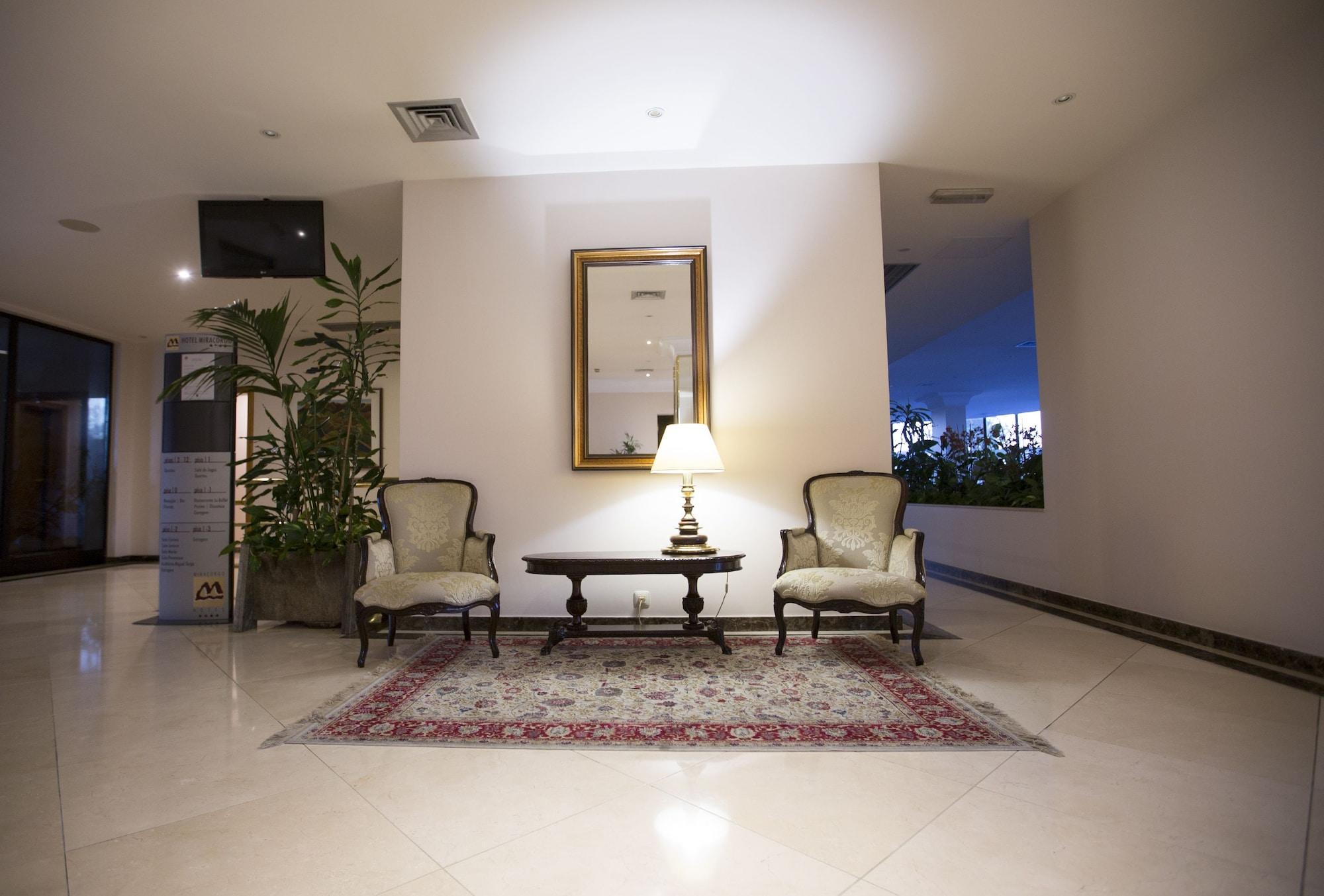 Vista Lobby Hotel Mira Corgo