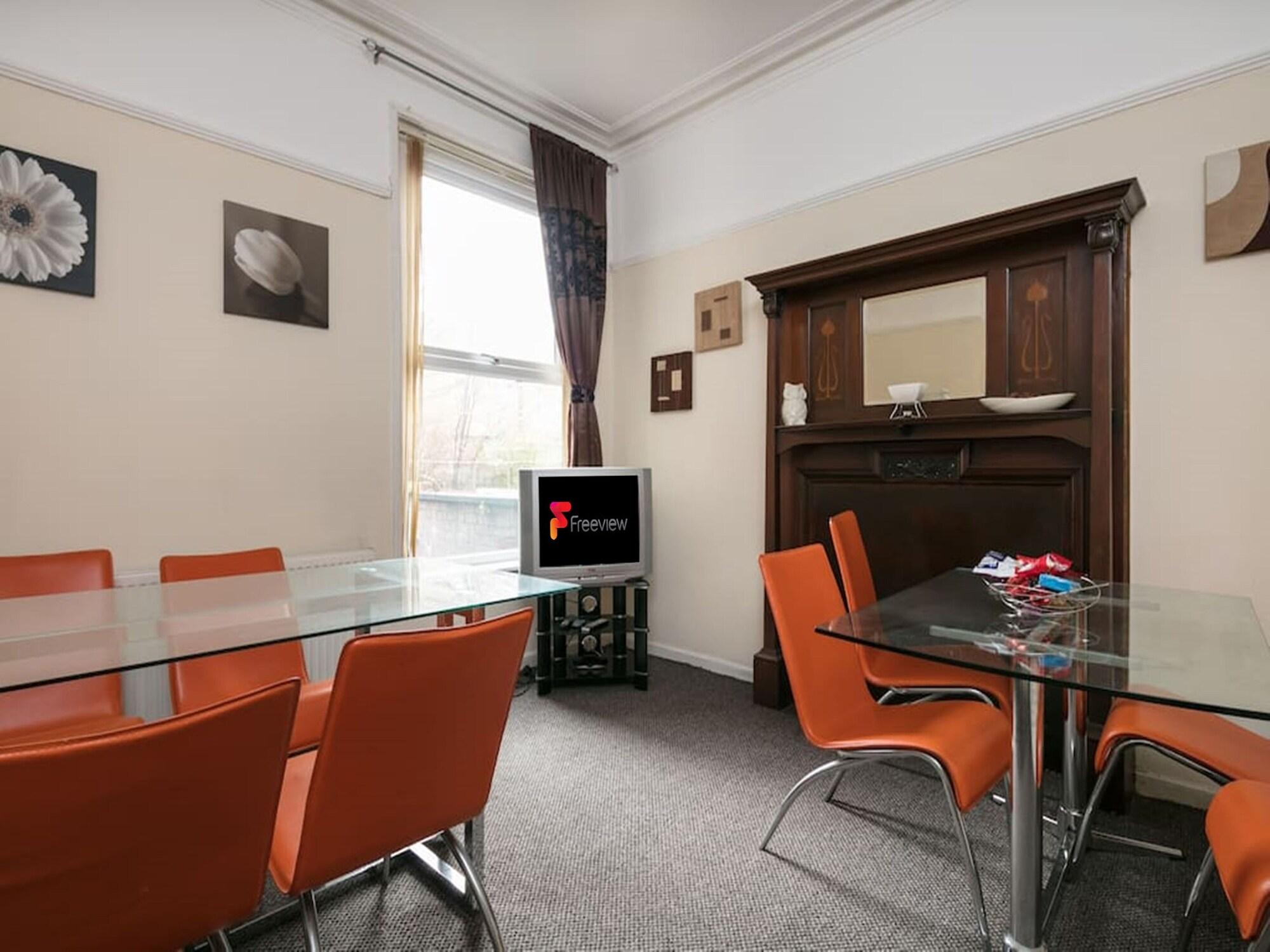 Restaurant Short Term Shared R&R In Chorlton