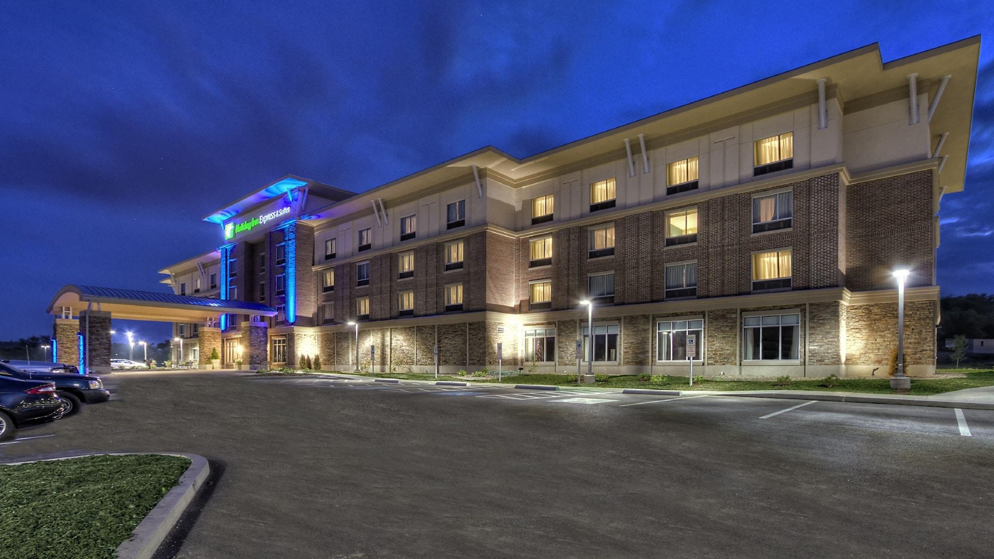Vista Exterior Holiday Inn Express & Suites Pittsburgh SW - Southpointe by IHG