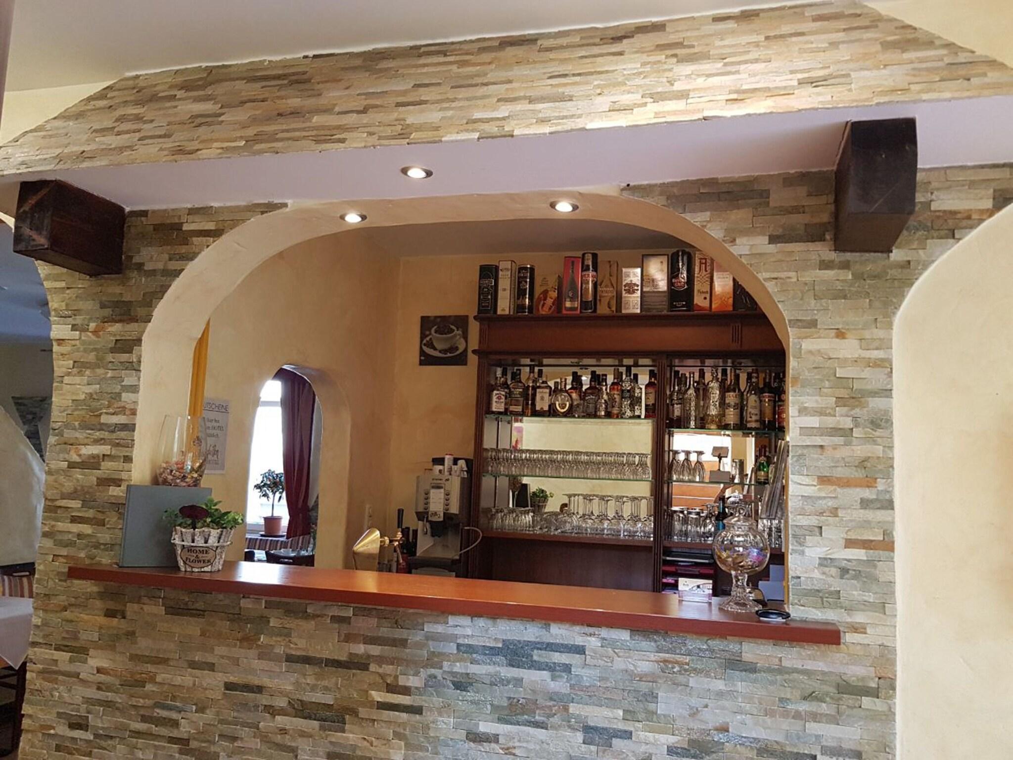 Bar/Salón Hotel Medaillon
