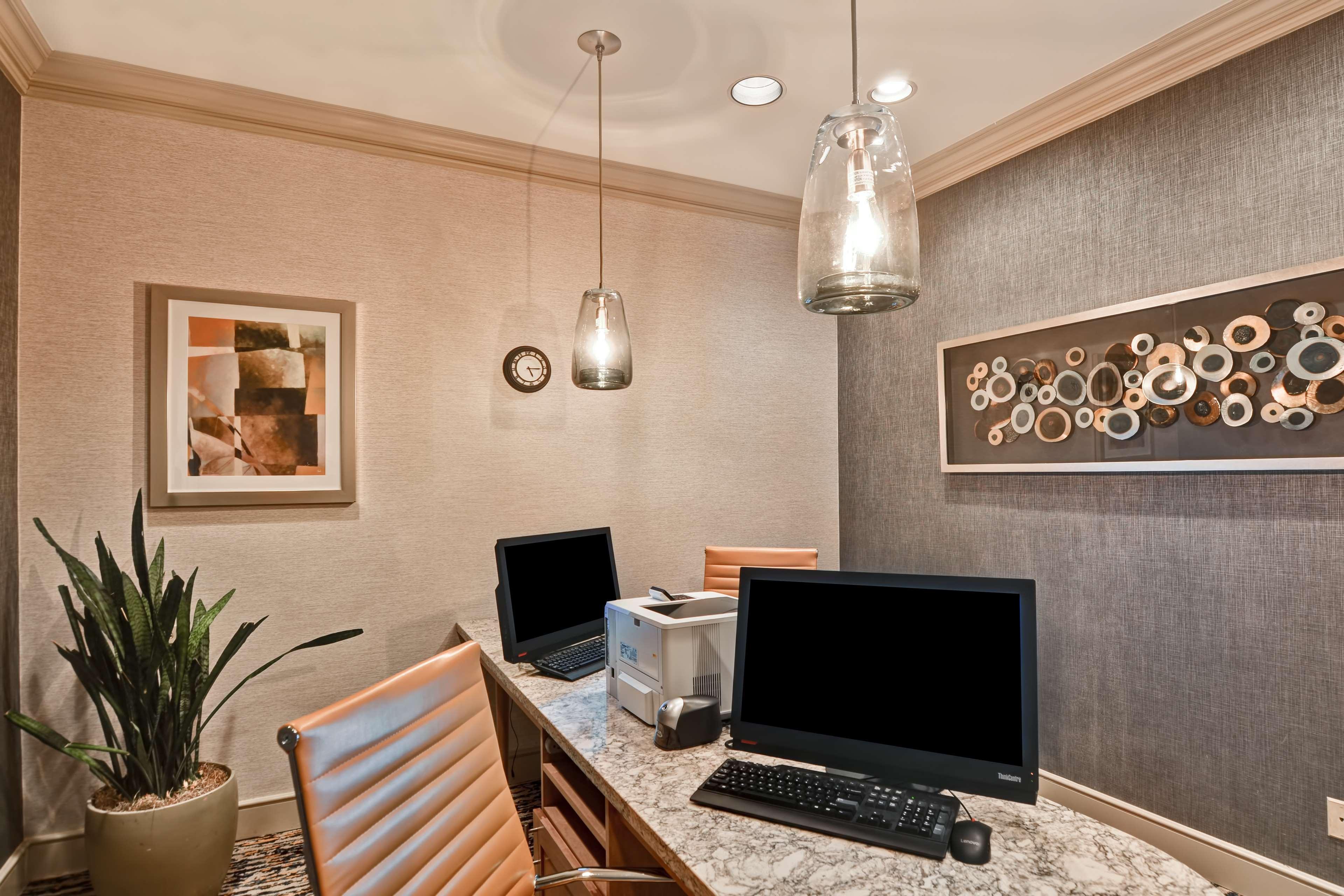 Vista Exterior Homewood Suites by Hilton Windsor Locks Hartford