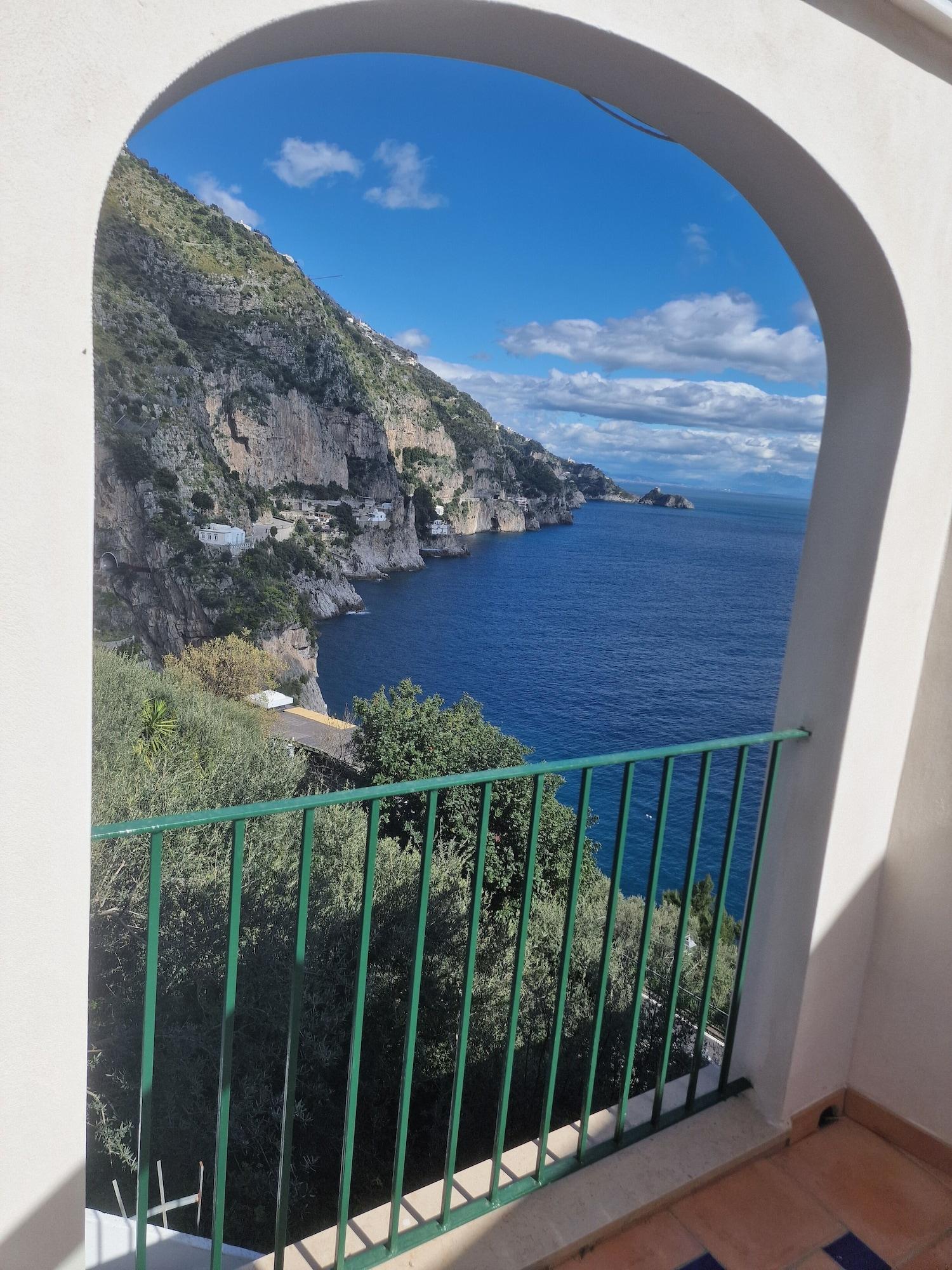 Varios Hotel La Perla