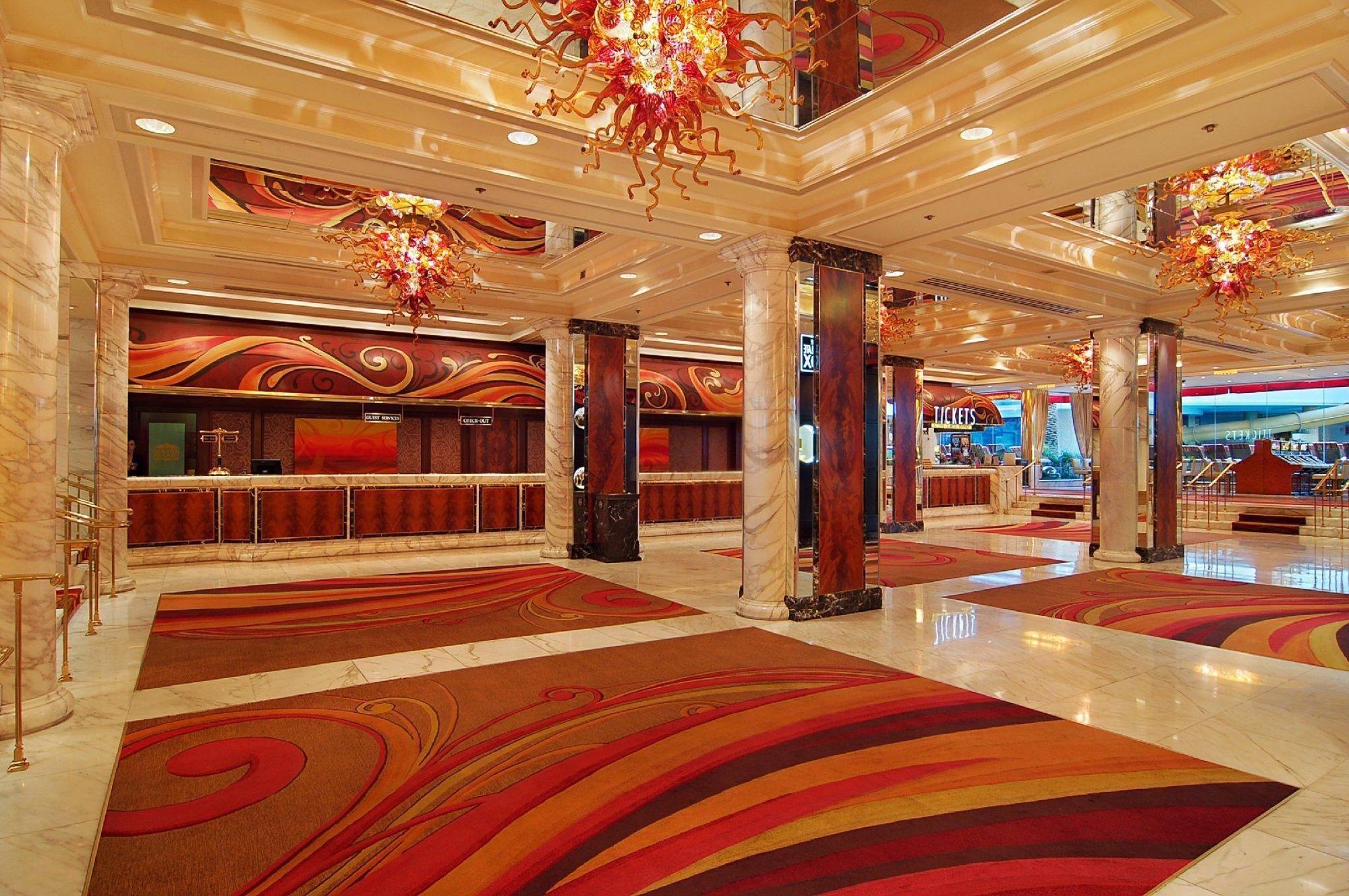 Vista Lobby Golden Nugget Las Vegas Hotel & Casino
