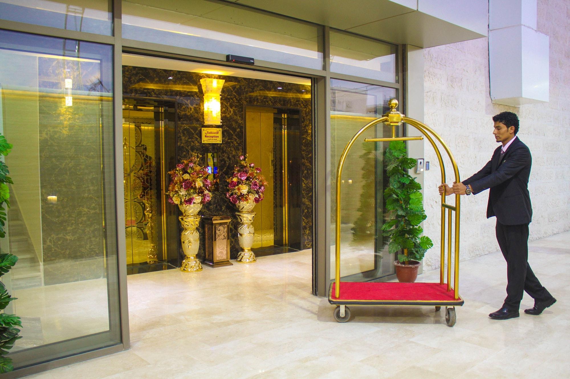 Equipamiento de Habitación Qaser AlSultan Hotel Suites