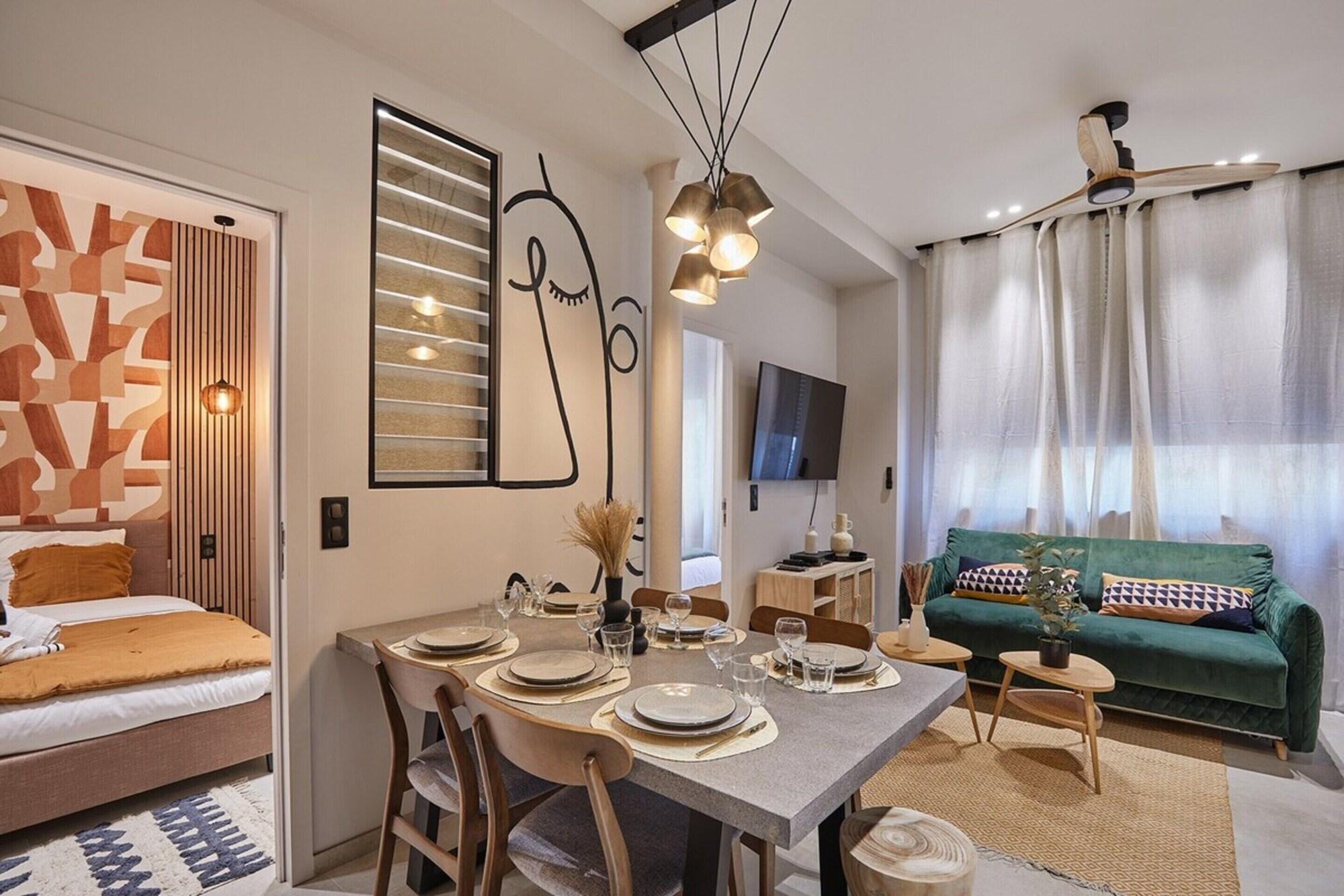 Varios Appartement Center of Paris Montmartre