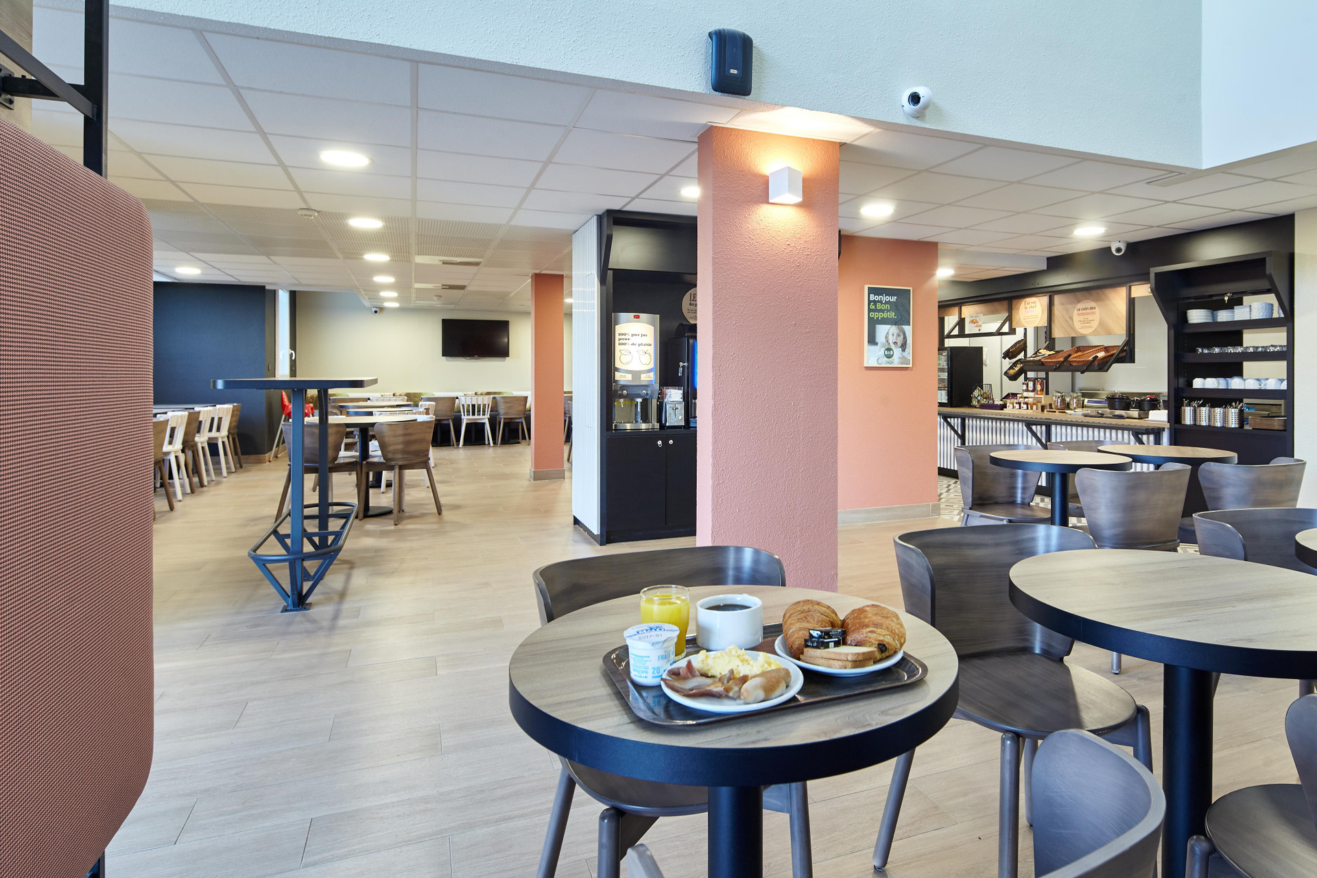 Restaurant B&B HOTEL Paris Nord Gonesse Parc des Expos