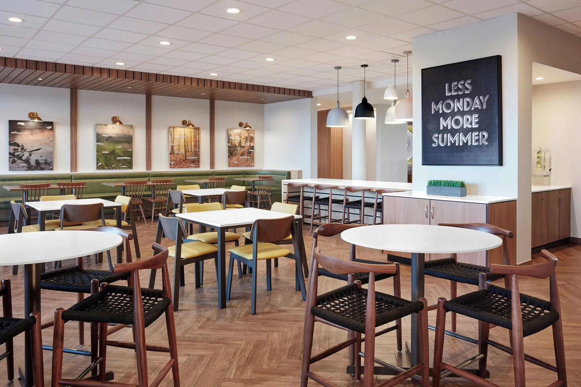 Vista Lobby Fairfield By Marriott Inn & Suites Savannah Pooler