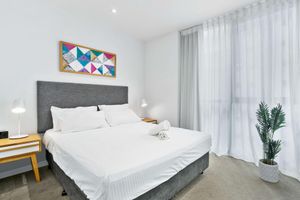 Alquiler Vacacional - Elegant 2-bed With Stunning Views, Pool, Bbq, Gym