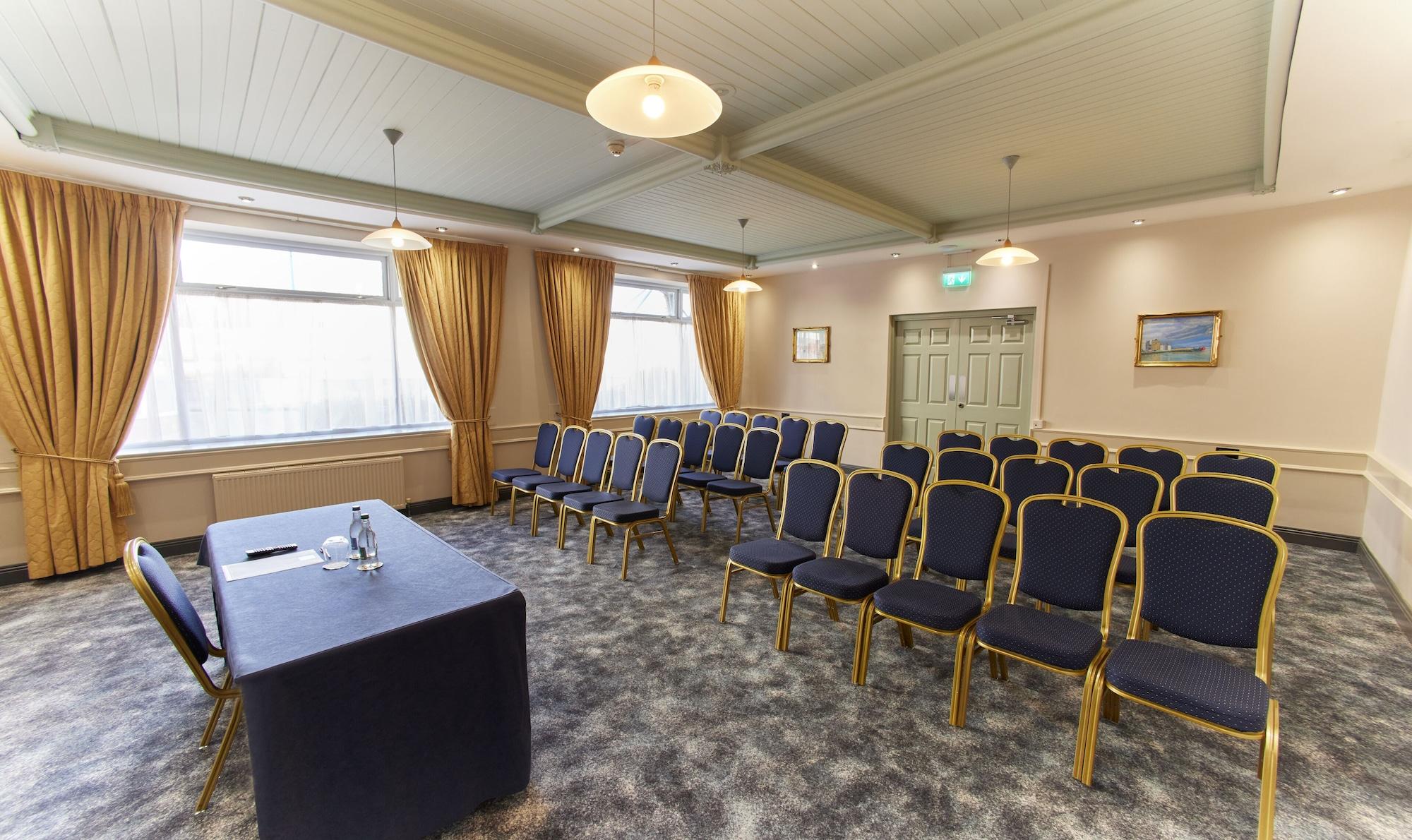 Sala de Reuniones Waterford Marina Hotel