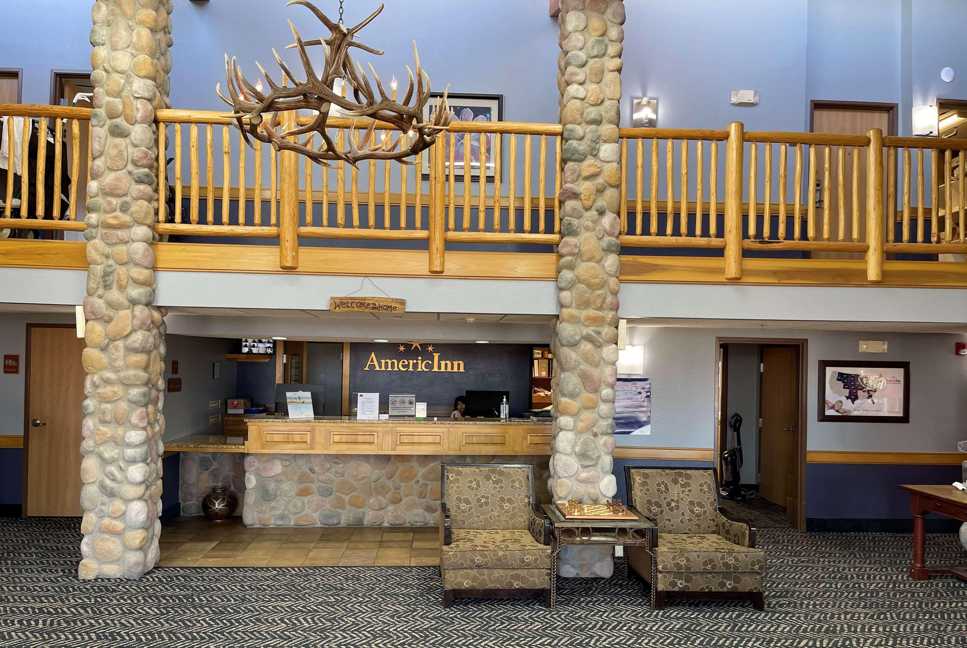 Vista Lobby AmericInn by Wyndham Sayre