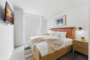 Paquete - Modern Downtown Miami Apt w/ Balcony
