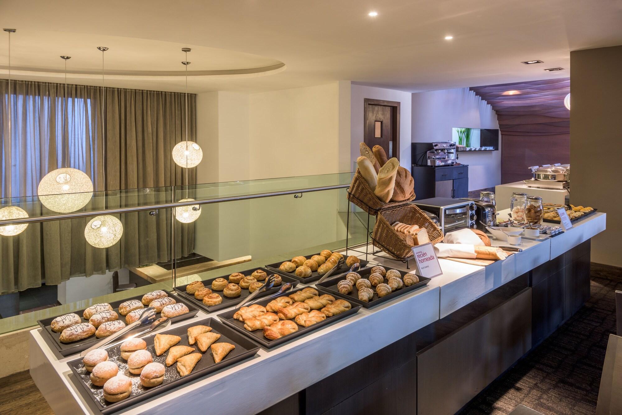 Restaurant NH Collection Quito Royal