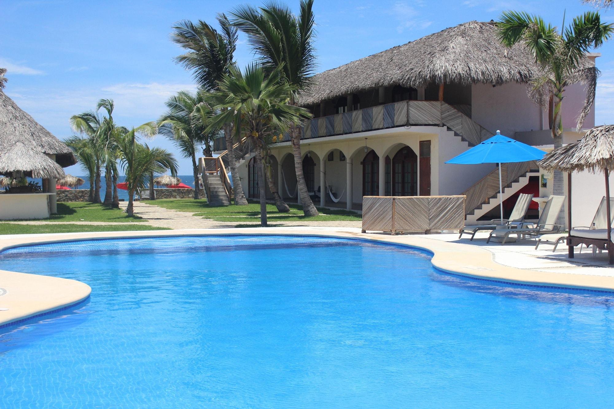 Vista Piscina Hotel Boutique del Mar