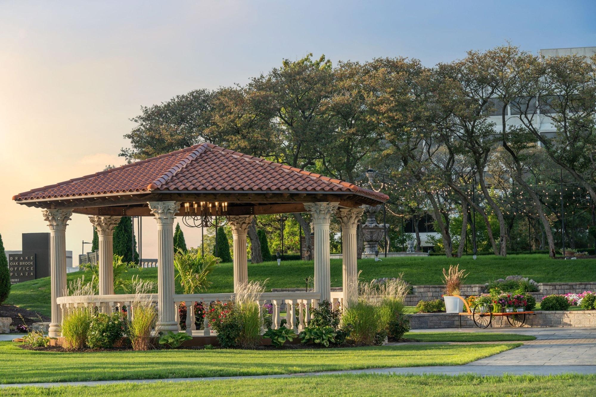 Vista Exterior The Drake Oak Brook, Autograph Collection