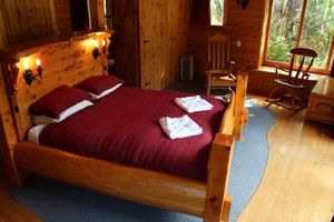 Alquiler Vacacional - Character Log Lodge with Great Mountain Views