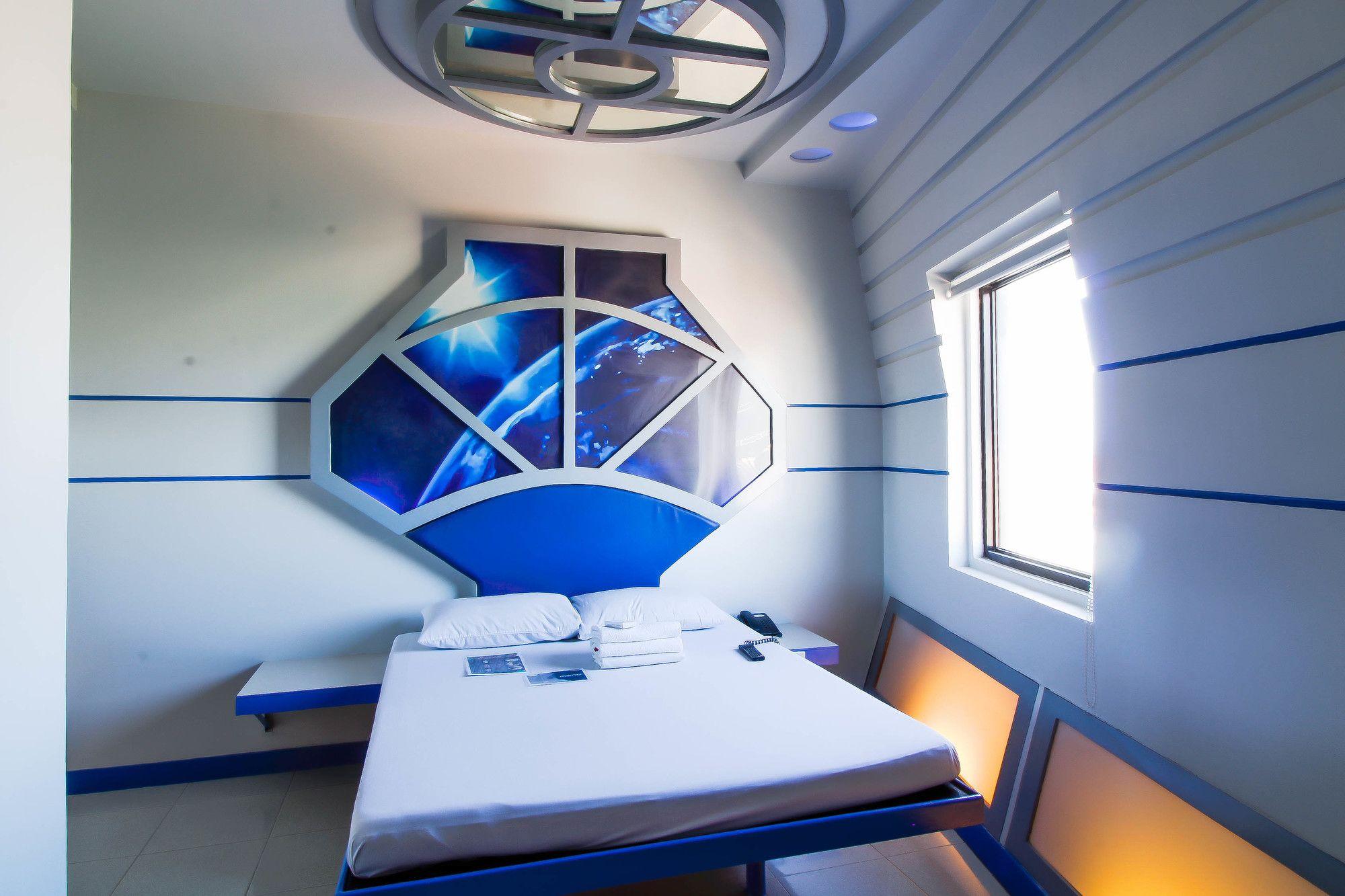 Habitación Astrotel Calamba