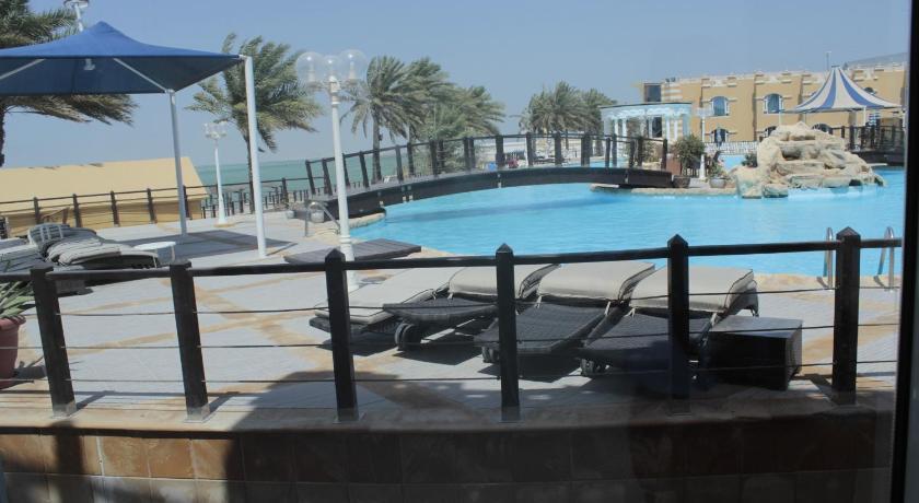 Vista Piscina Tio Sea Resort Al Khor