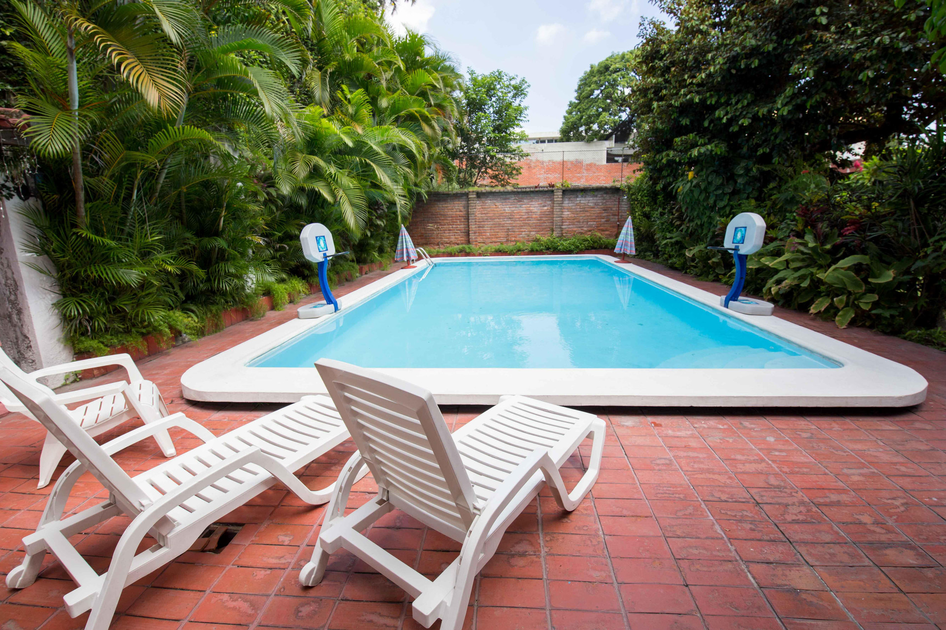 Vista Piscina Hotel Suites & Apartments San Benito - Zona Rosa