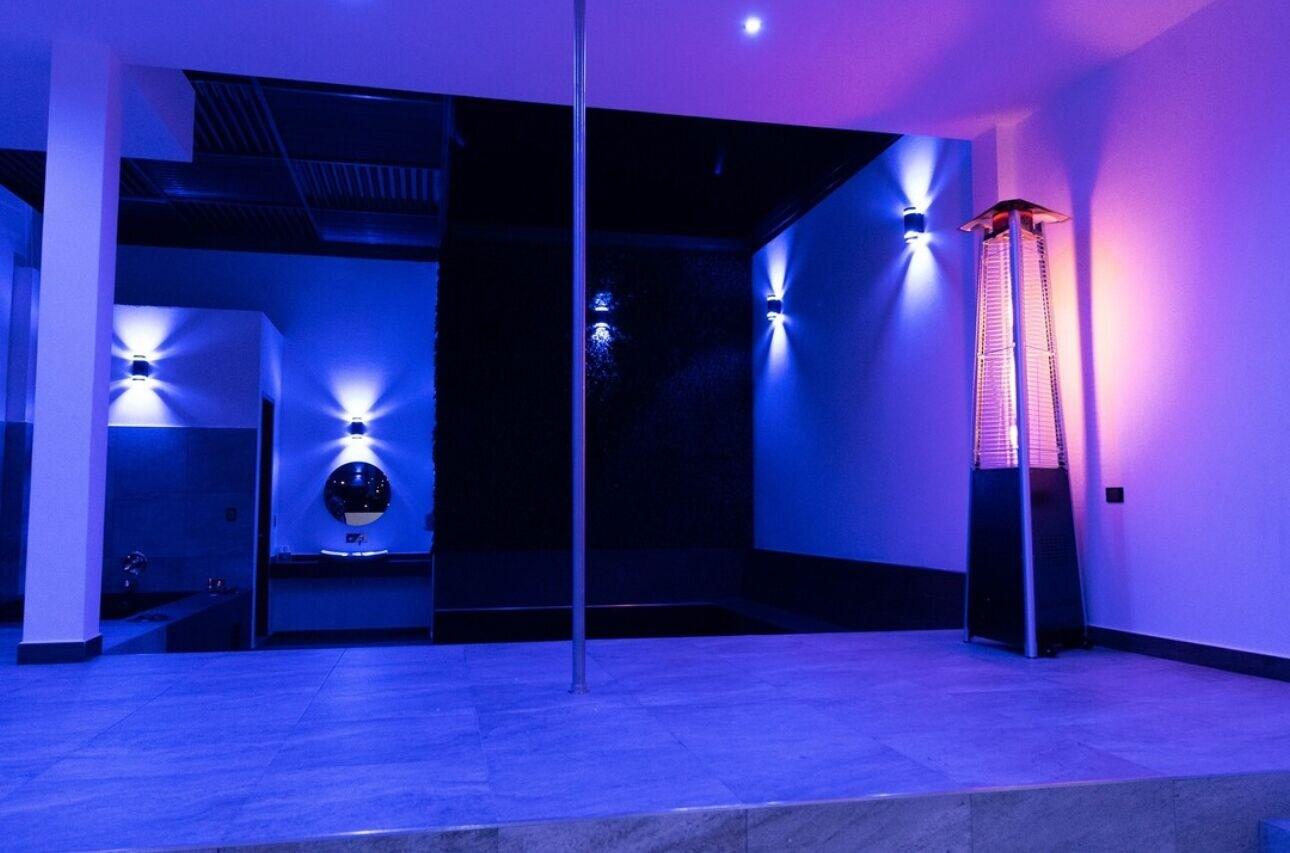 Comodidades del Alojamiento Hotel Hell Blue